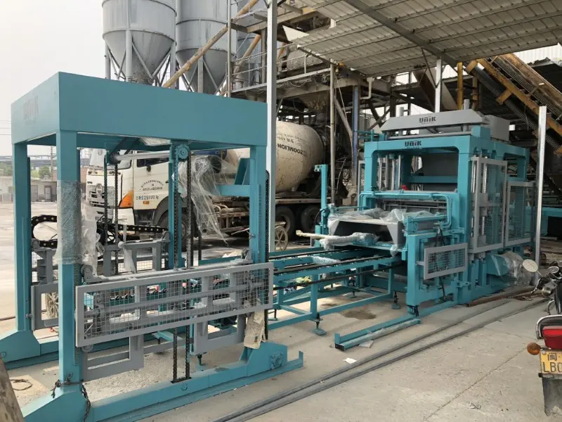 A economia de custos do uso de uma máquina de blocos de cimento para projetos de construção