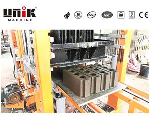 Máquina de fabricação de tijolos